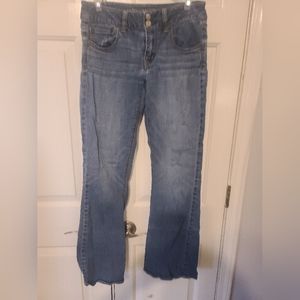American Eagle sz 6 jeans super stretch